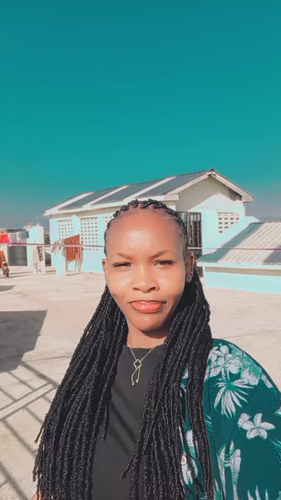 @Dee🌺