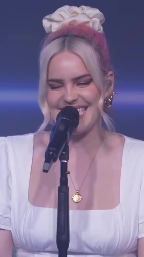 @Liane | Anne-Marie Fan page