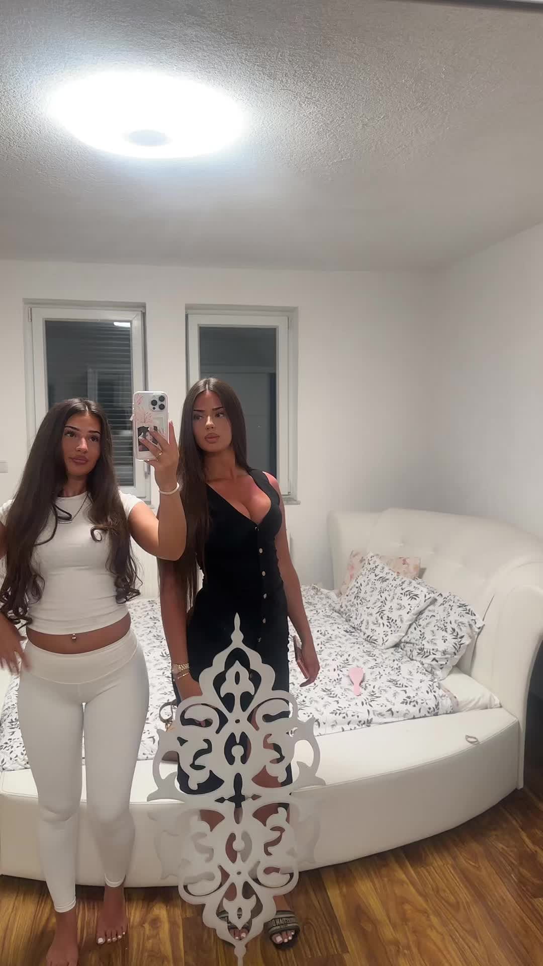 @Elissa