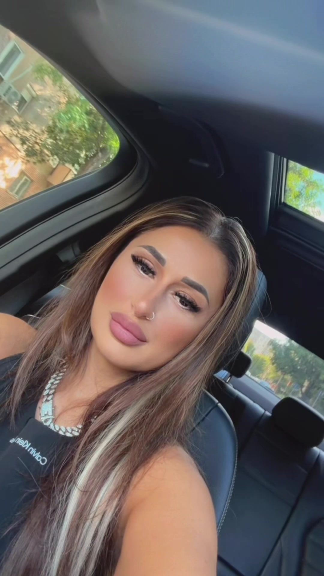 @Nicoleta Barbulescu
