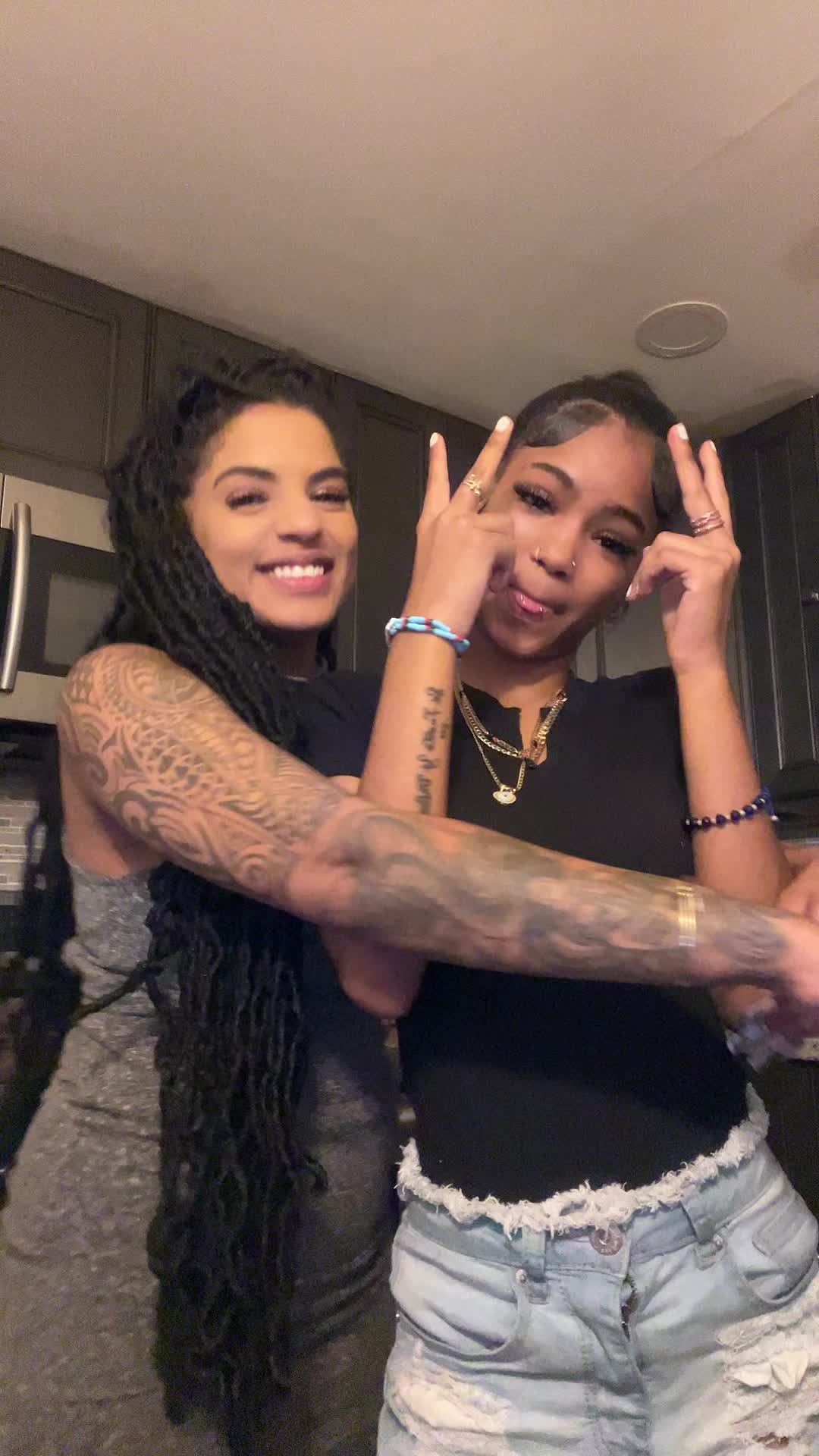 @Nikki