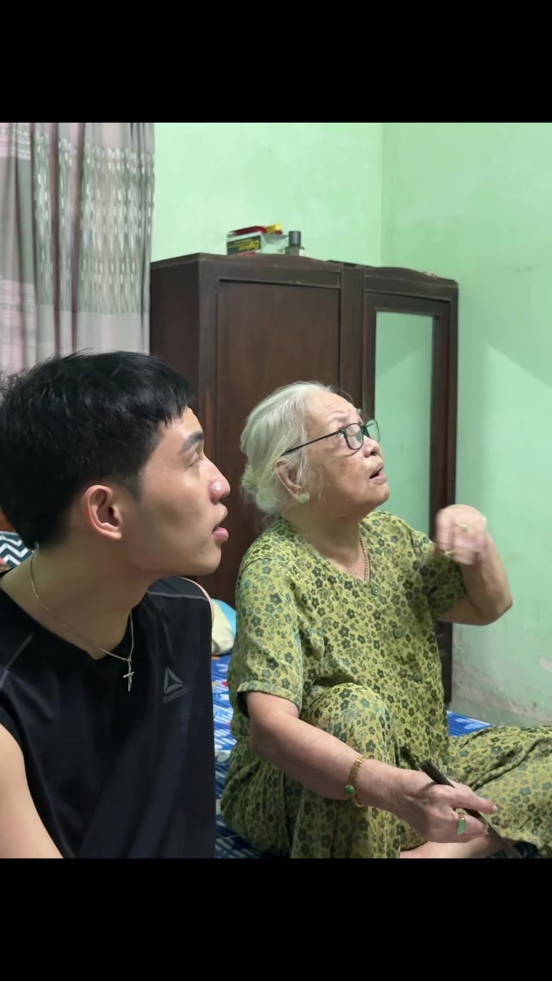 @Nguyễn Hồng Thủy