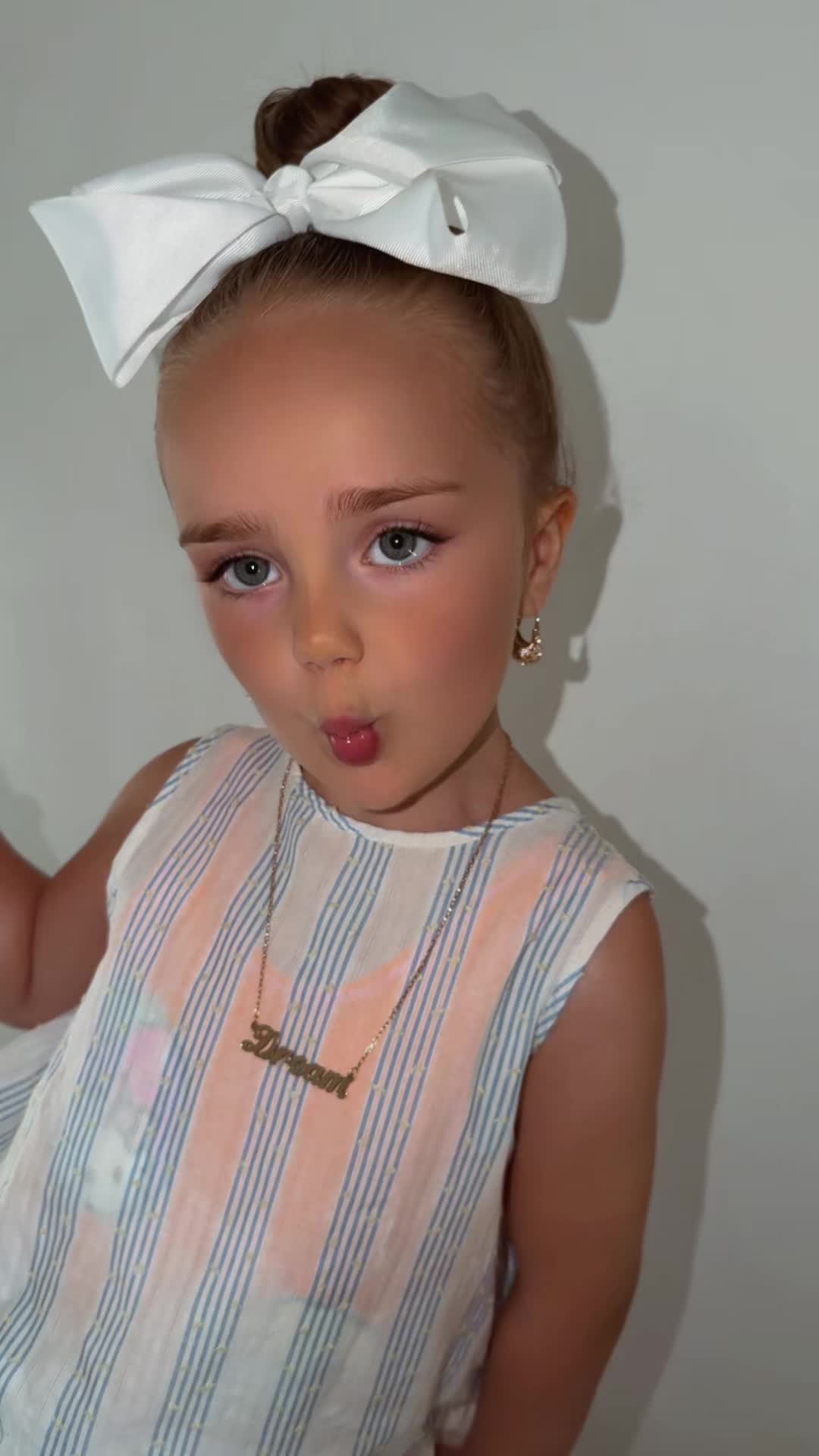 @Abbeyelliottx