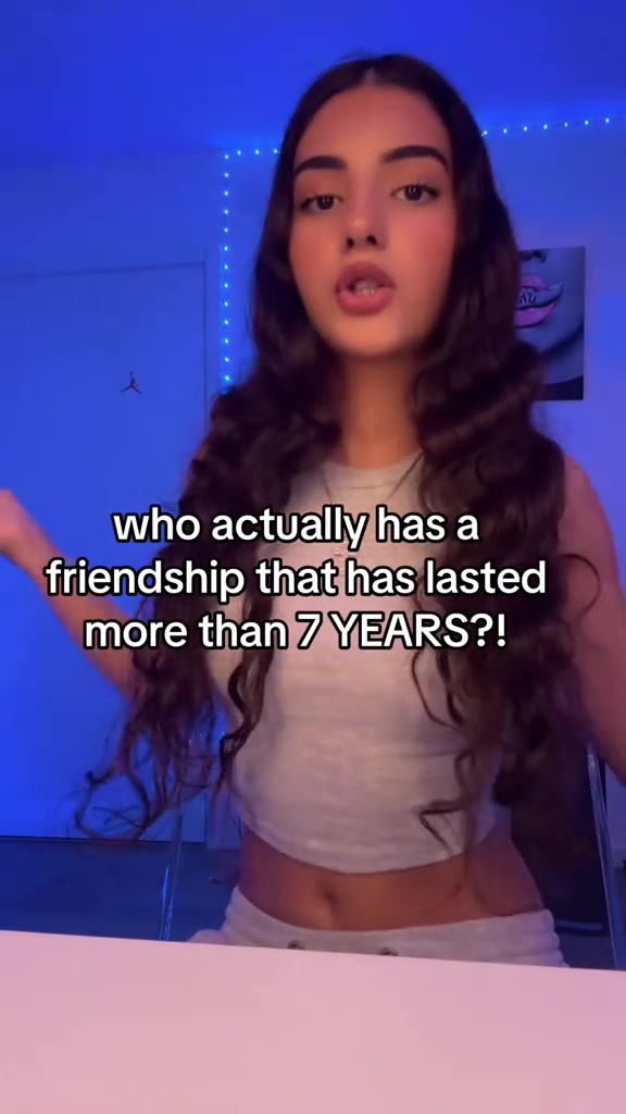@👠