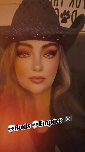 @👑Chelle❤️Ladyinshades🩶🔐🦇