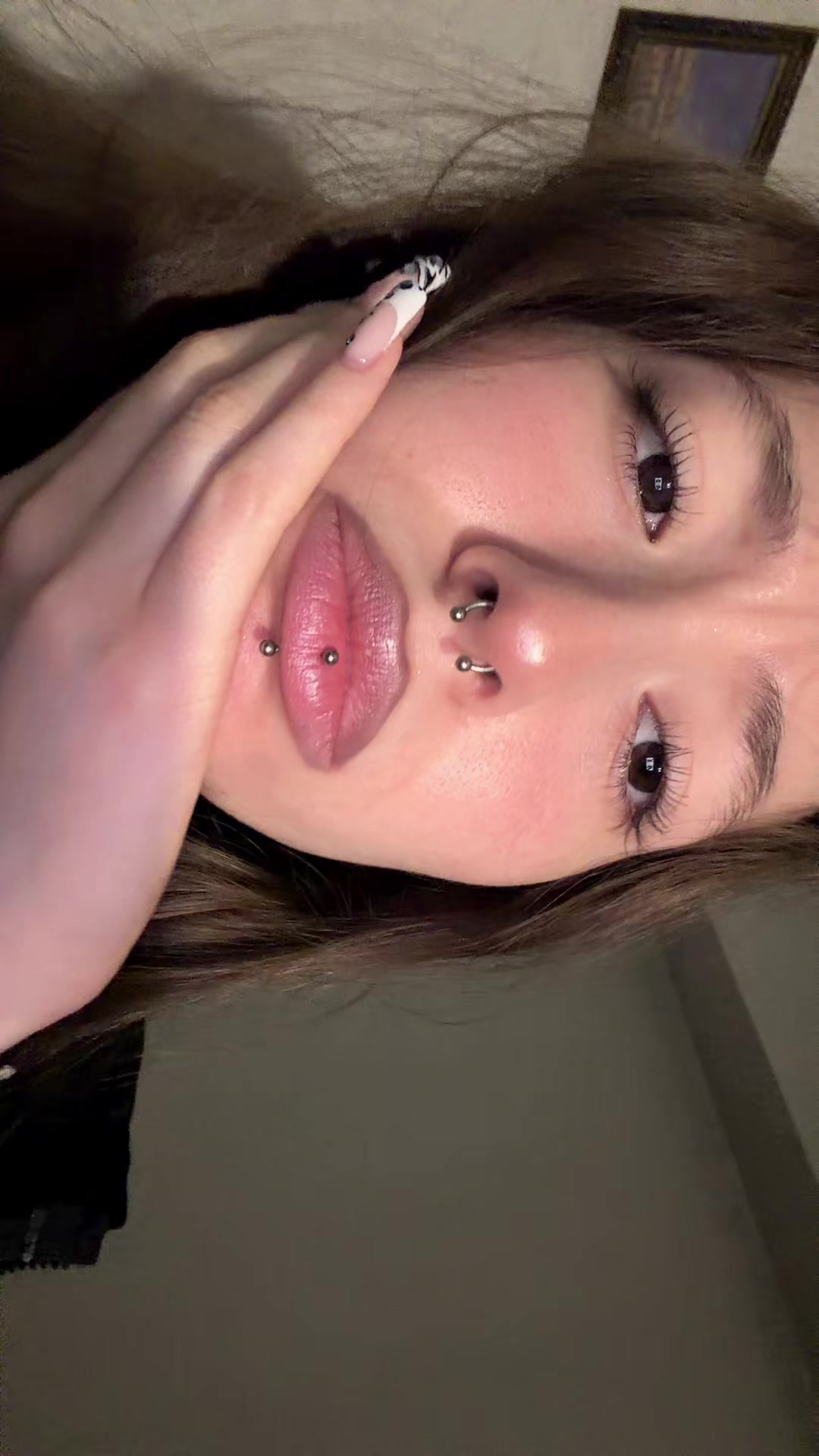 @&Egrave;