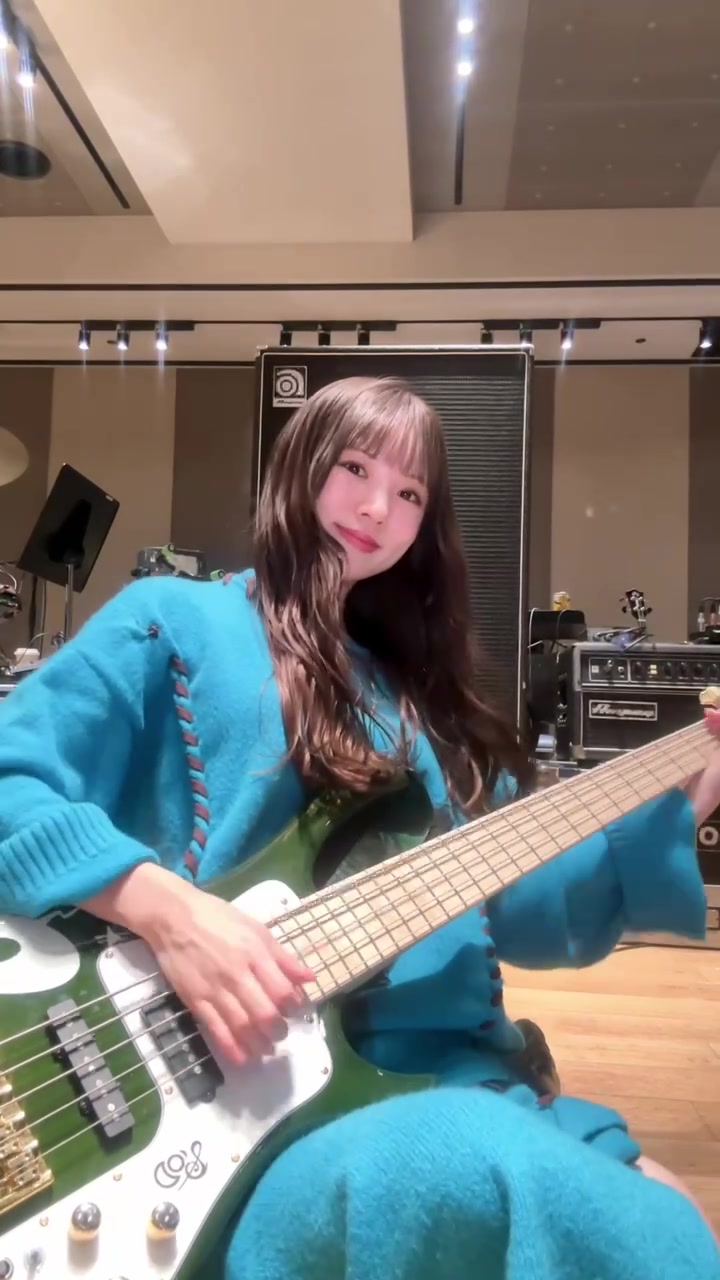 @mina_bass3737