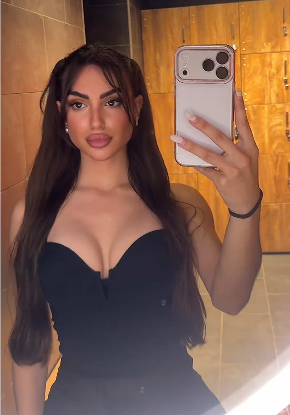 @LORENA BERJILLOS
