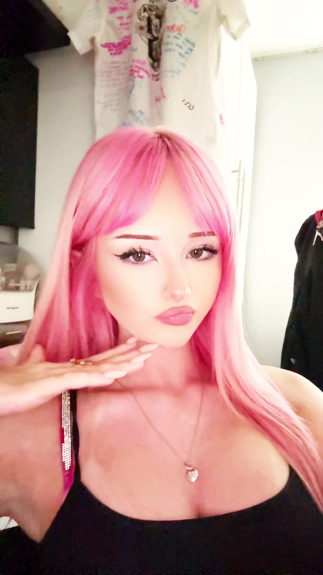 @️