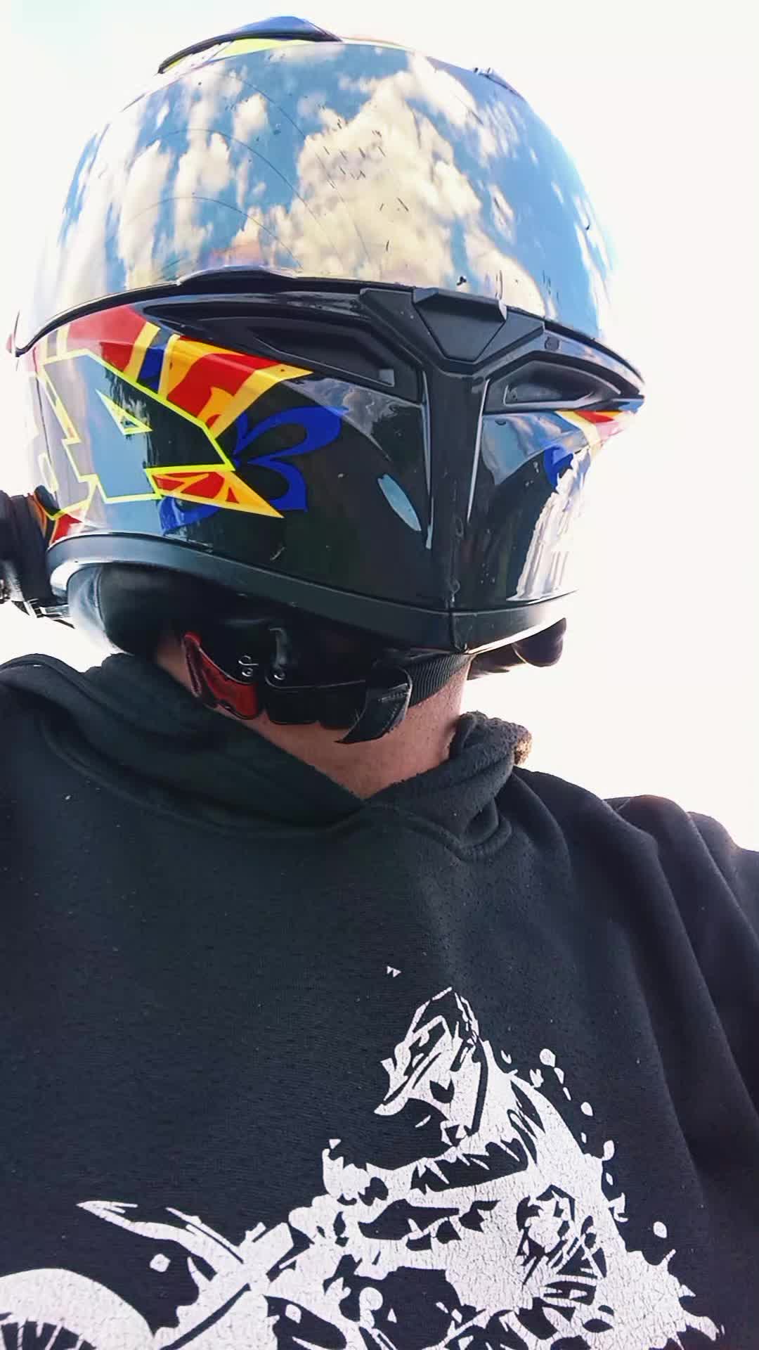 @𝘿𝙖𝙣𝙚
