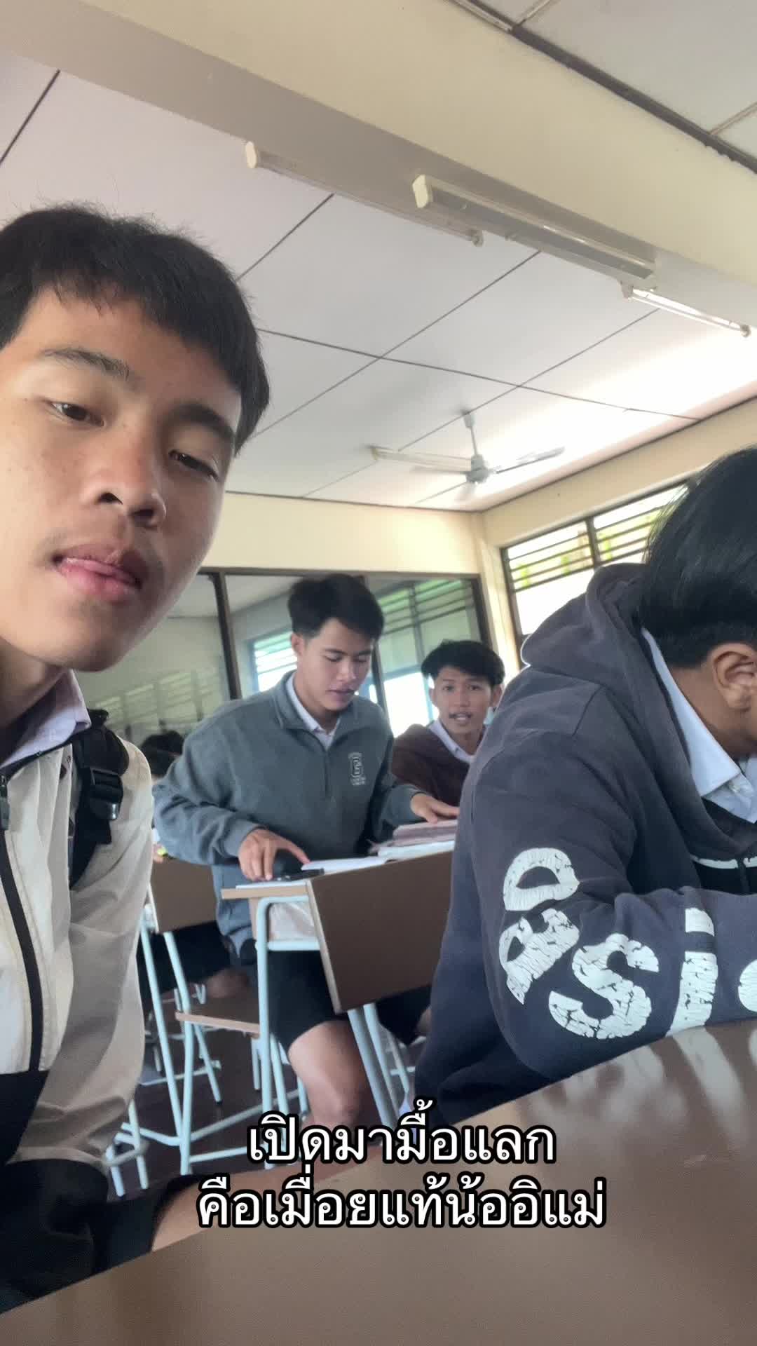 @ขวาเหล้าสีซ้ายเหล้าขาว