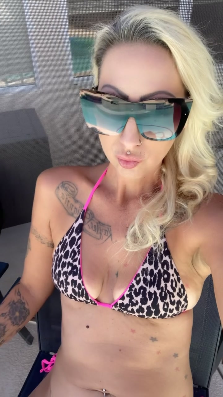 @BreaBrea💕💋🍒LayLow 🙏