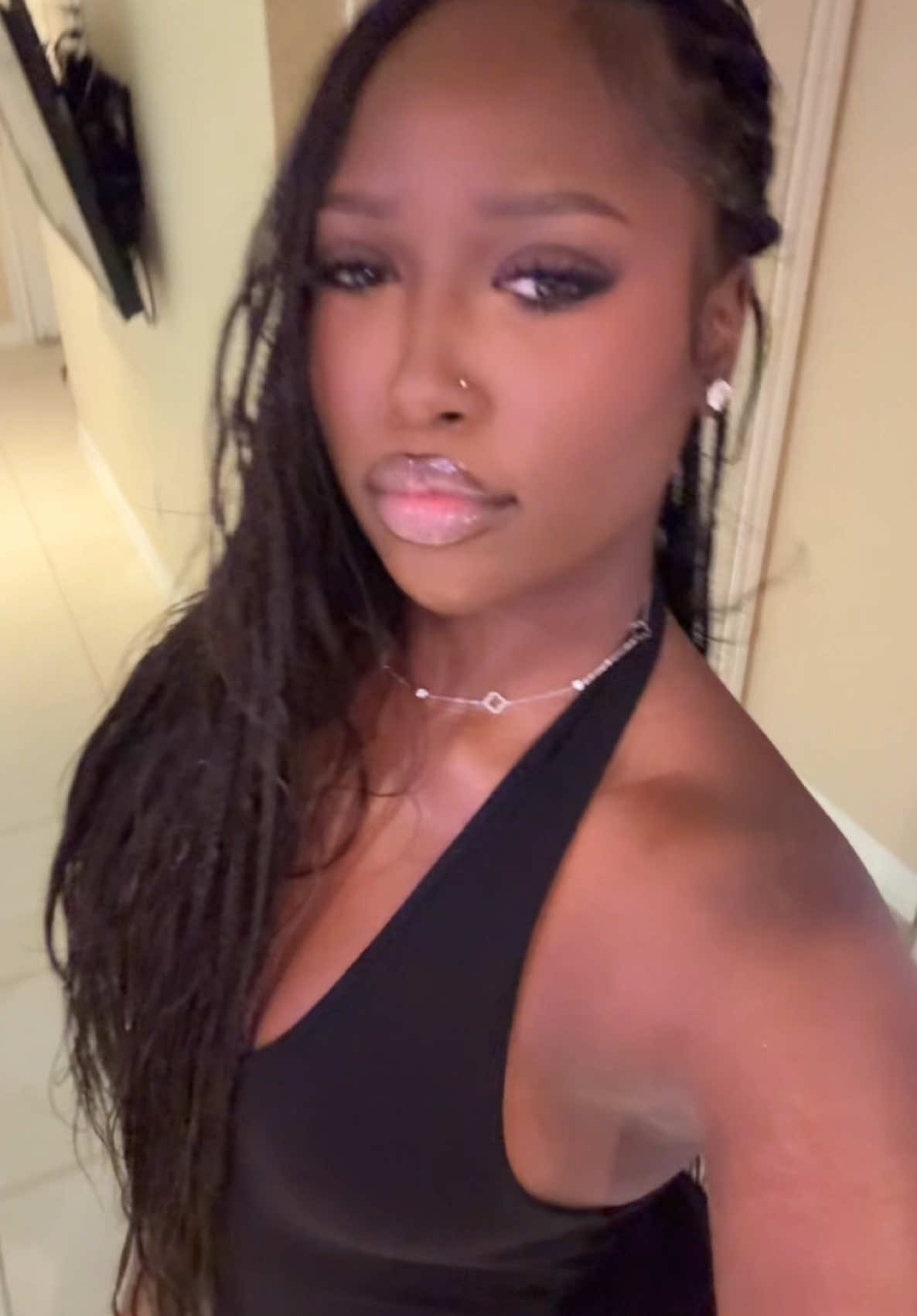 @AMINATA