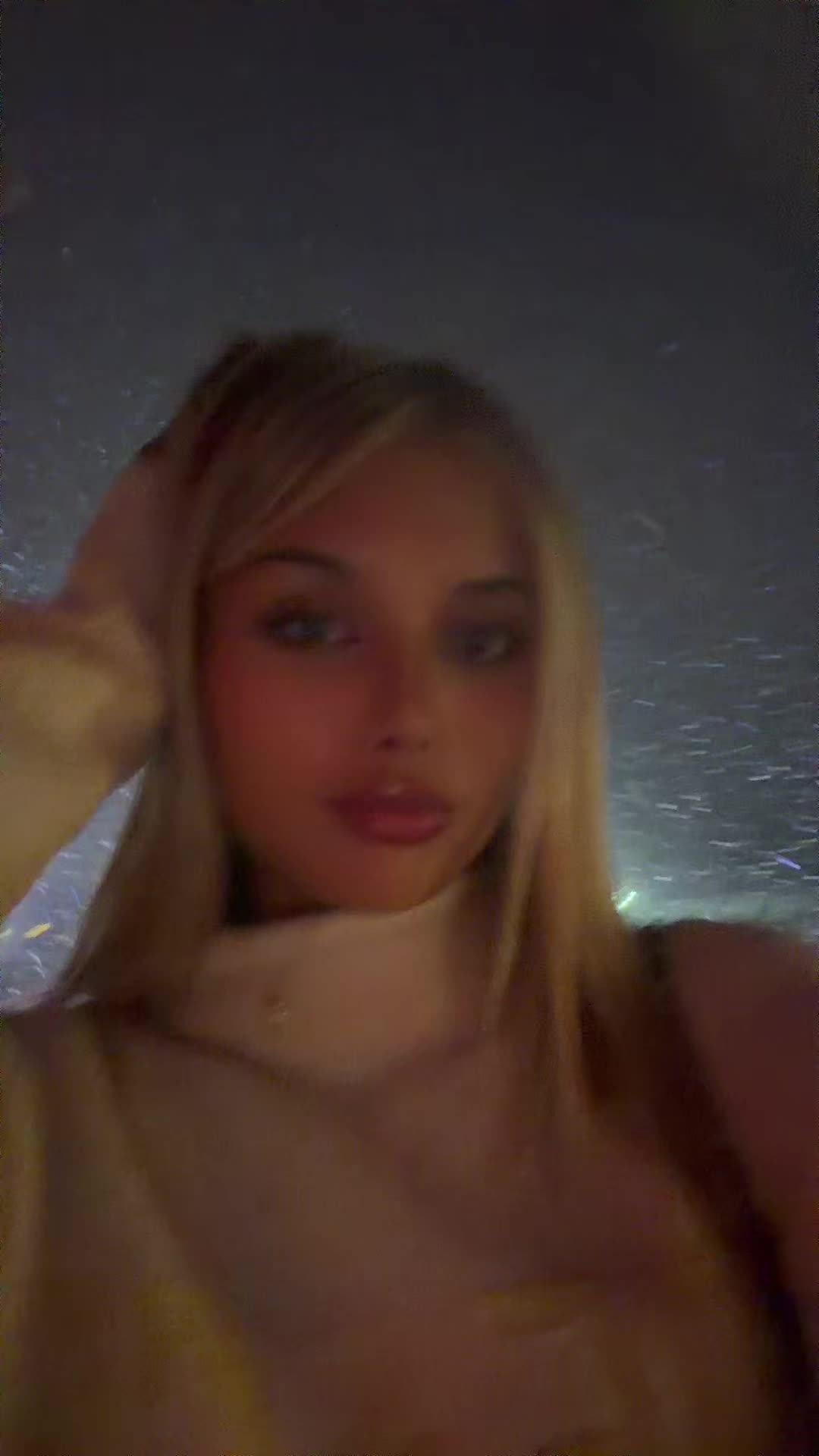 @lily.ihs