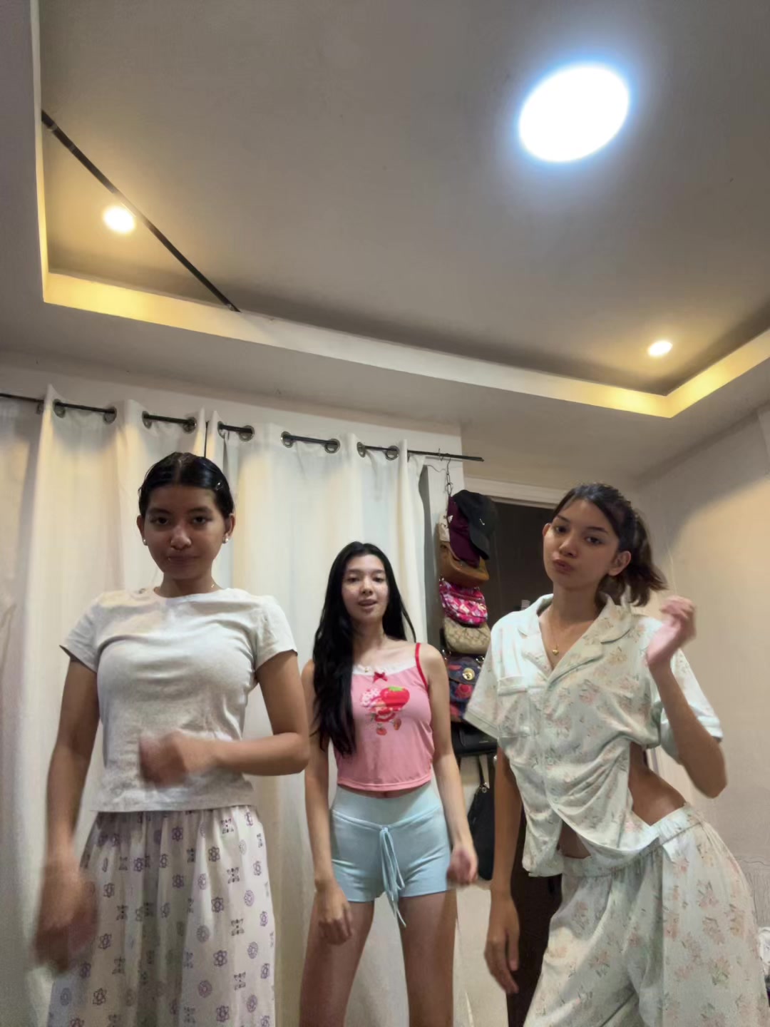 @Tey