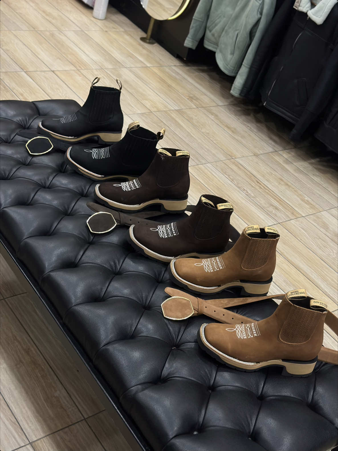 @Lara boots