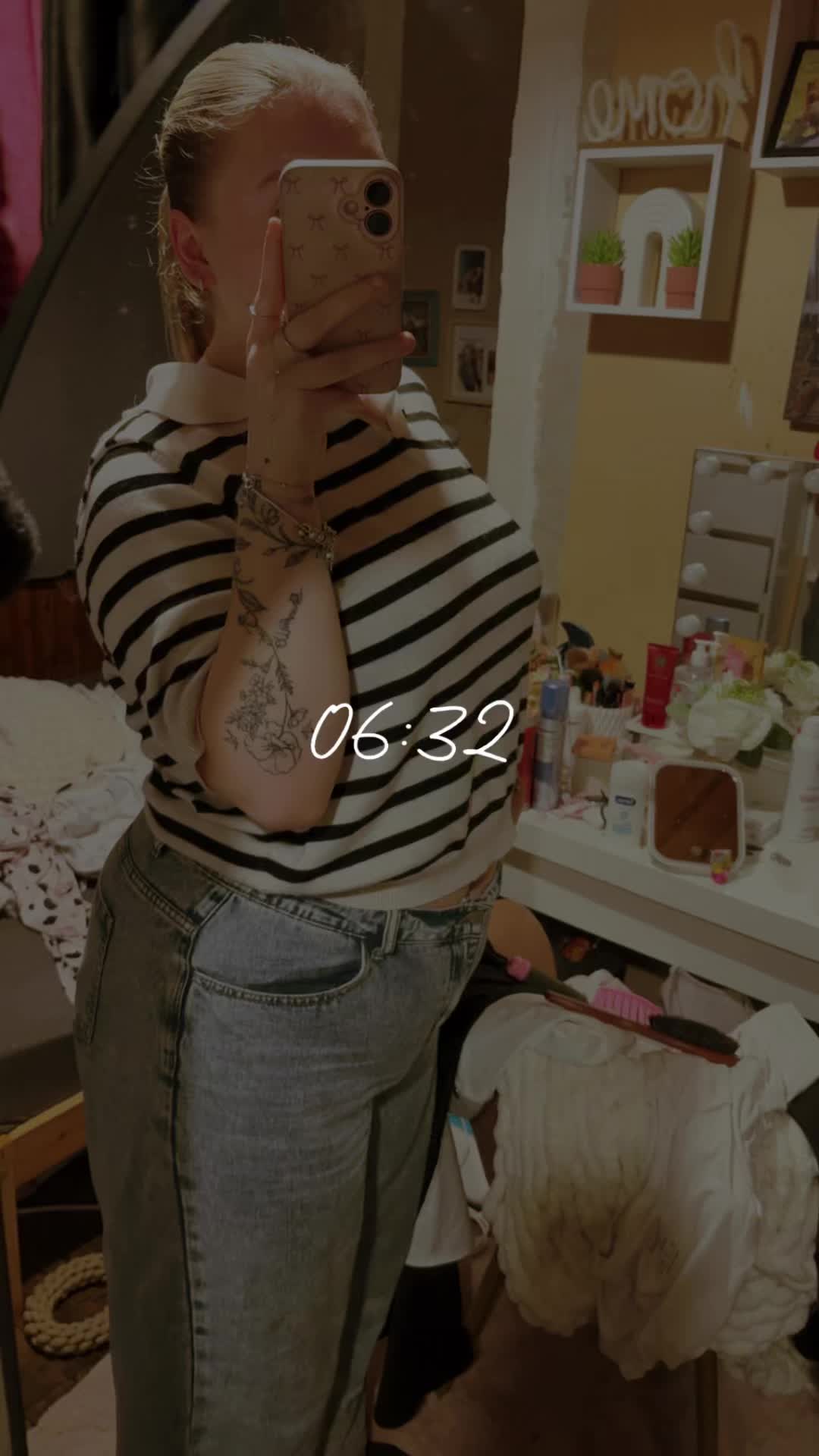 @Lauᥫ᭡