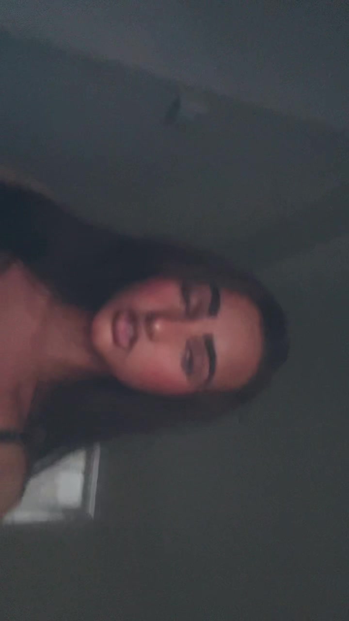 @𝒲𝒾𝓃𝓃𝒾ℯ 𝓂𝒶𝓇𝒾ℯ 👸🏽