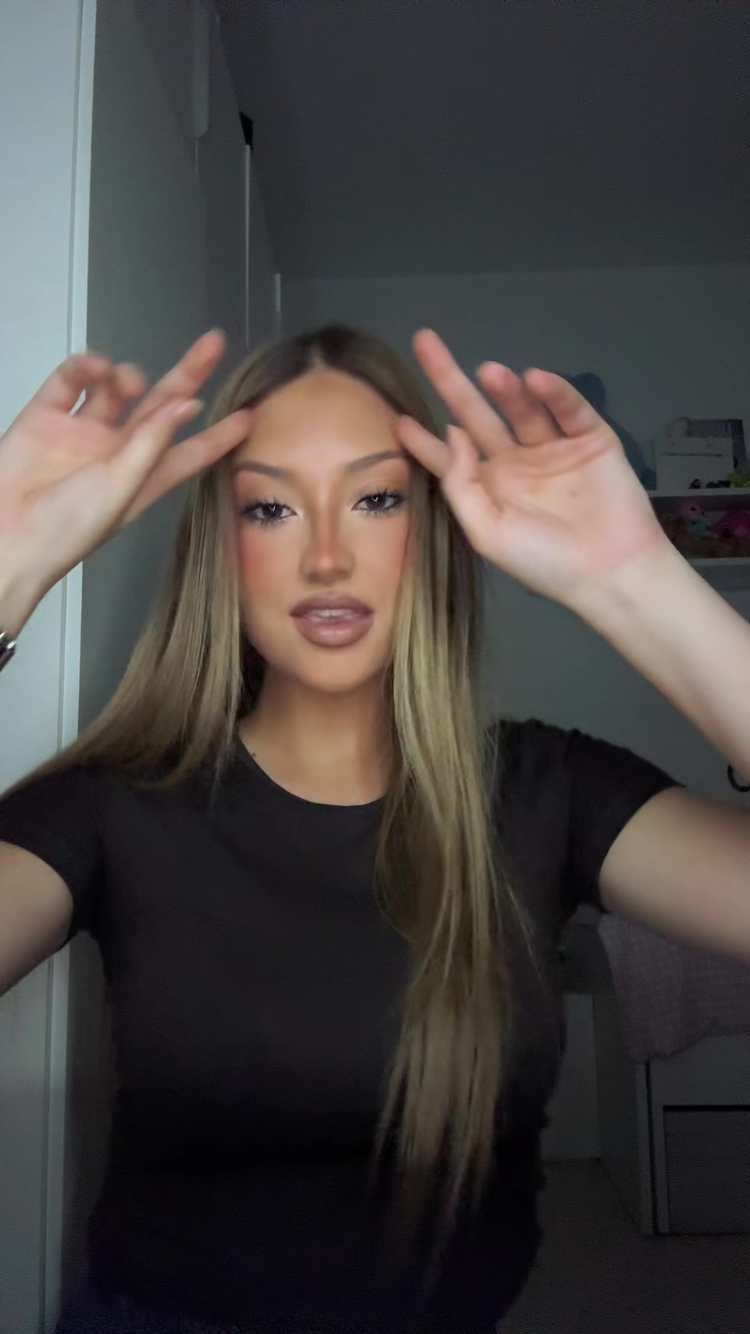 @𝐒𝐚𝐧𝐝𝐫𝐚