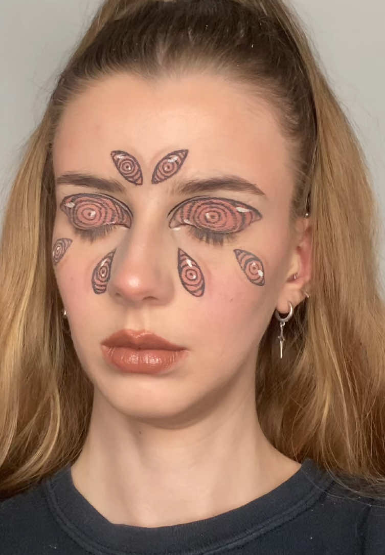 @Sally | CREATIVE MAKEUP ARTIST