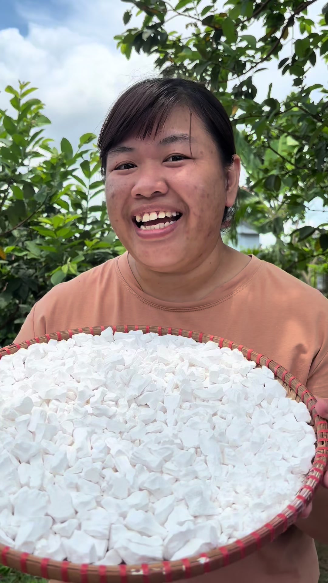 @Uyên min