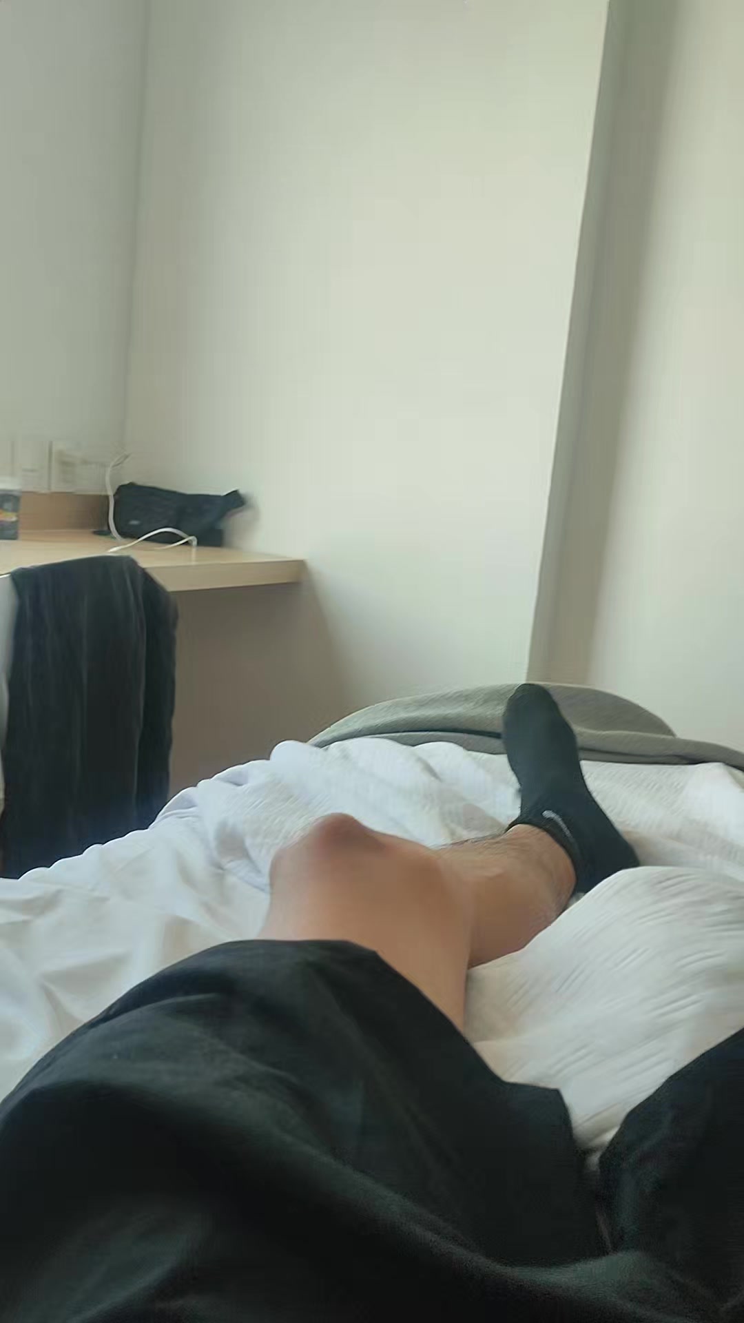 @𝑝𝑎𝑣𝑒𝑙_𝑎𝑟𝑚𝑠𝑡𝑟𝑜𝑛𝑔