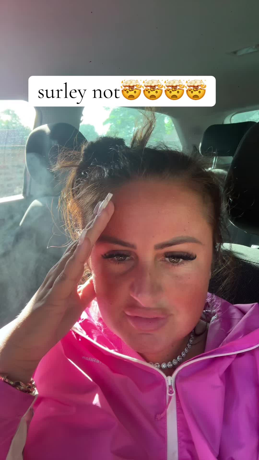 @courtneywhitexx