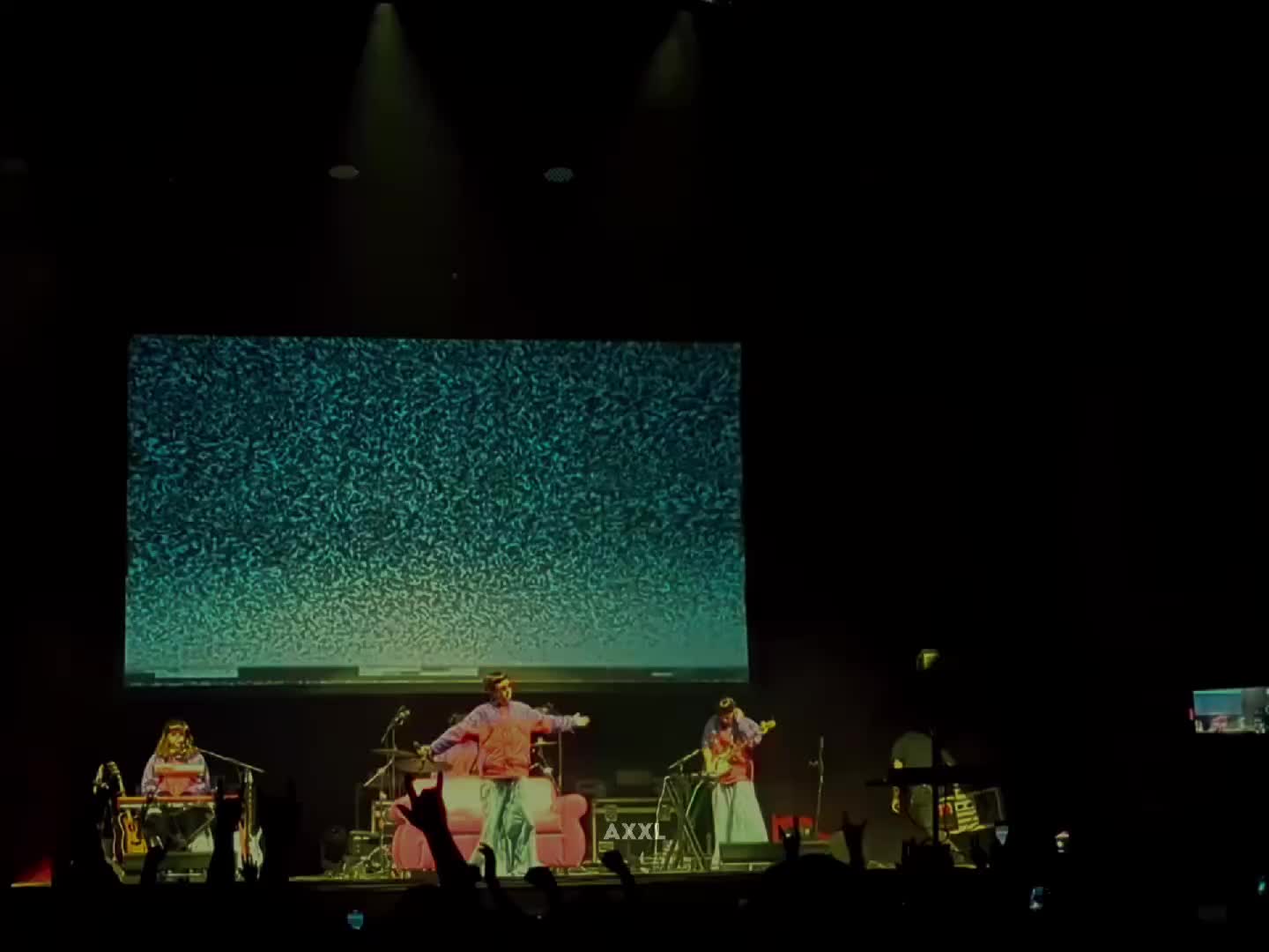 @𝐀𝐱𝐱𝐥 𝐋𝐲𝐫𝐢𝐜𝐬 