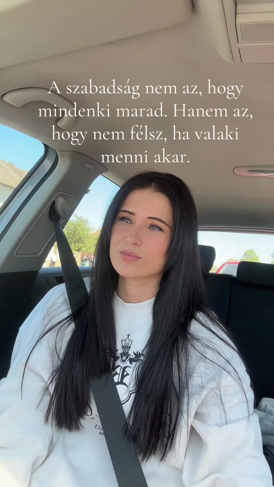 @Eszter
