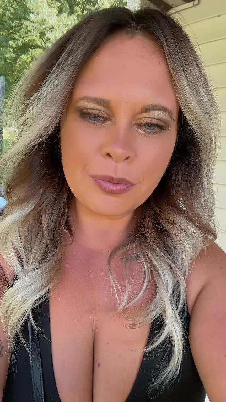 @APril Renee