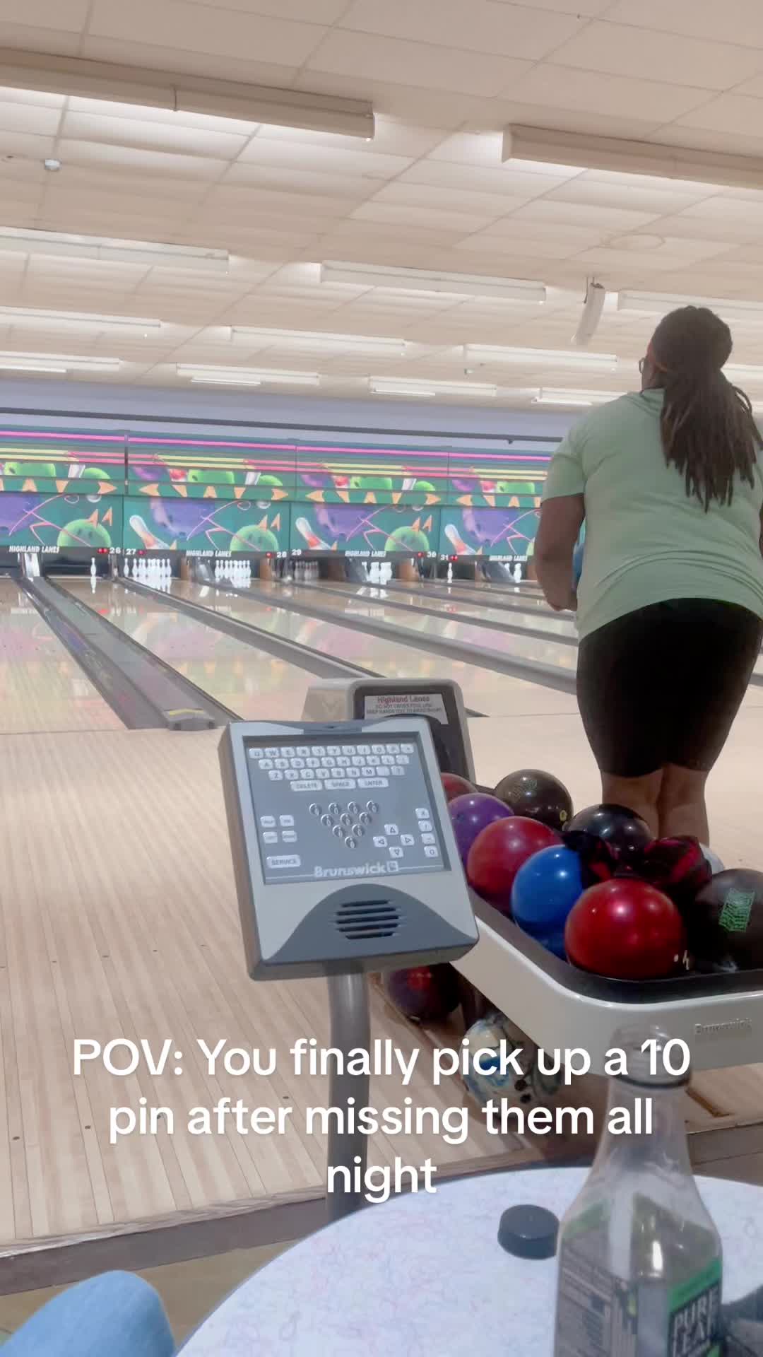 @Halle_Bowls