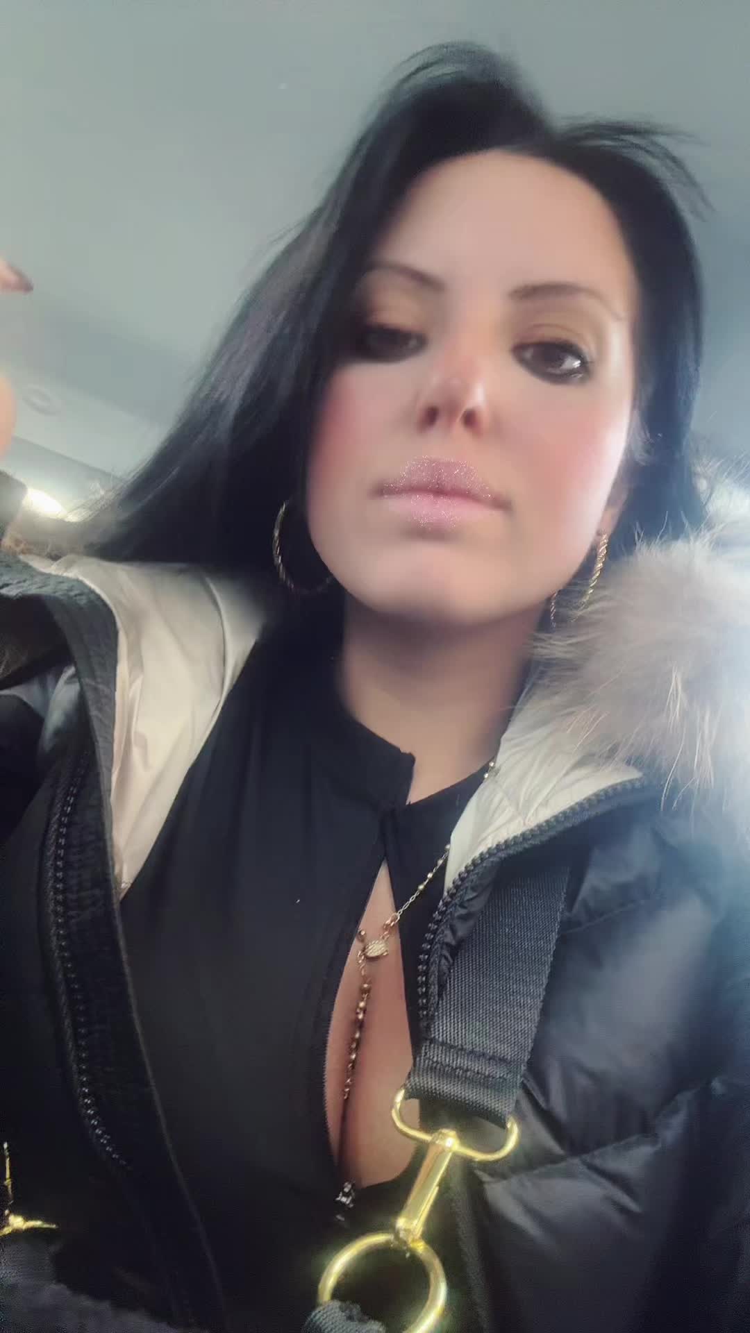 @Viktoria Ciro