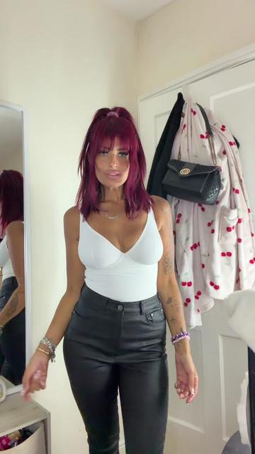 @Shannonpaige🍒🧿