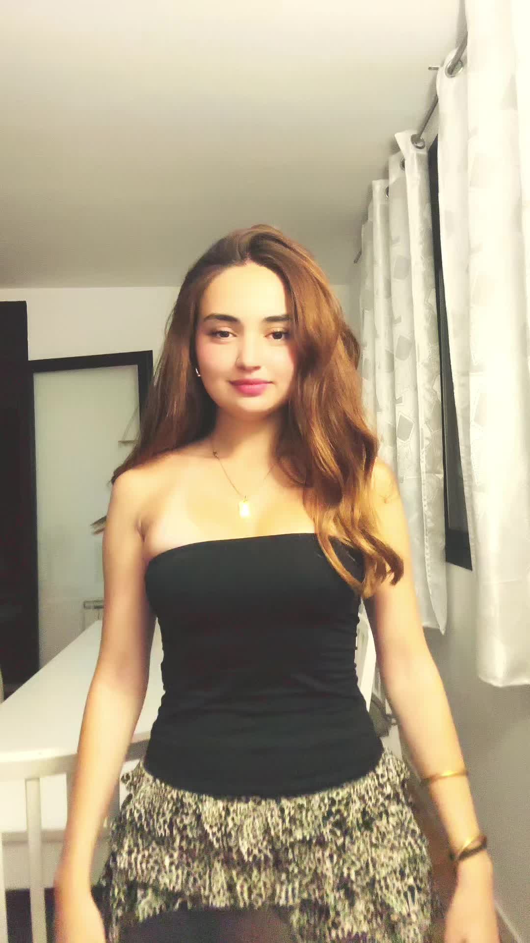 @🪩