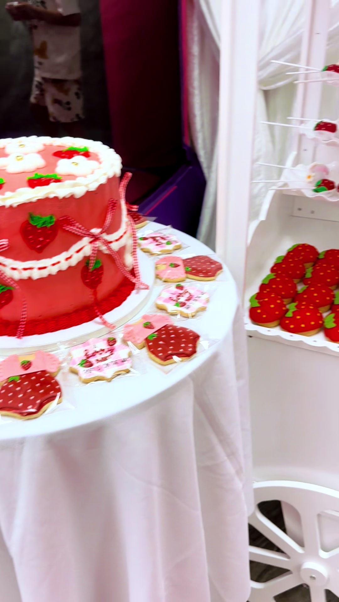 @Monie