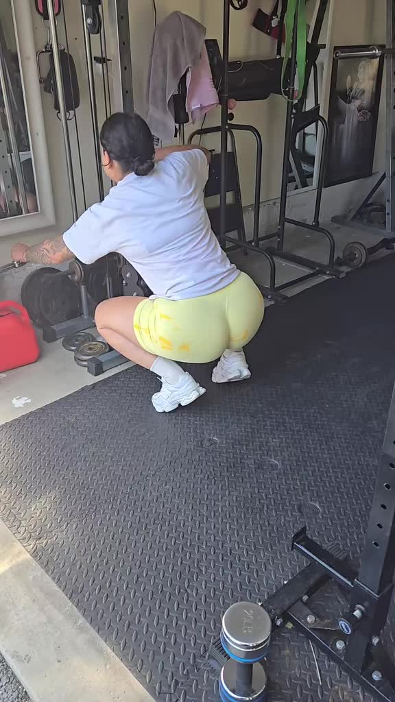 @karyfit🍑🍑 🏃♂️🏋♂️👍❤️