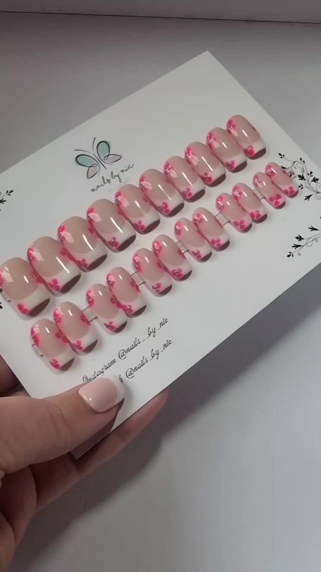 @nailsbynic | Press On Nails
