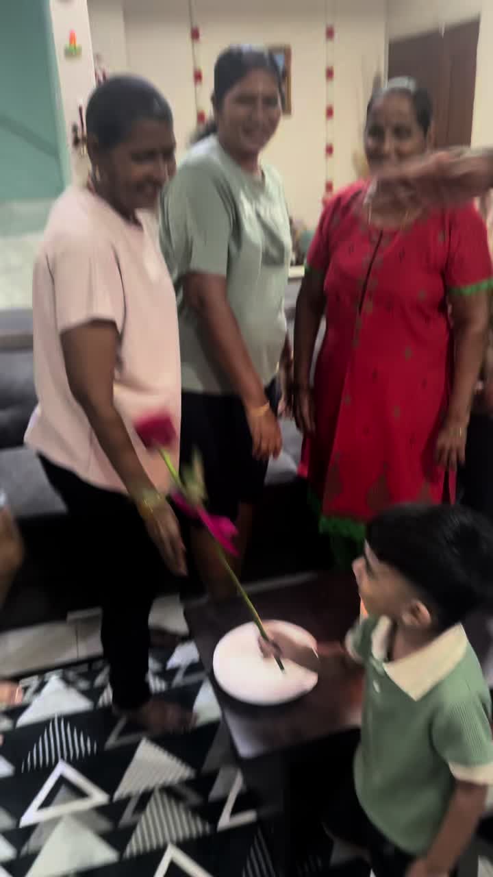 @Vinoshi Ganesan