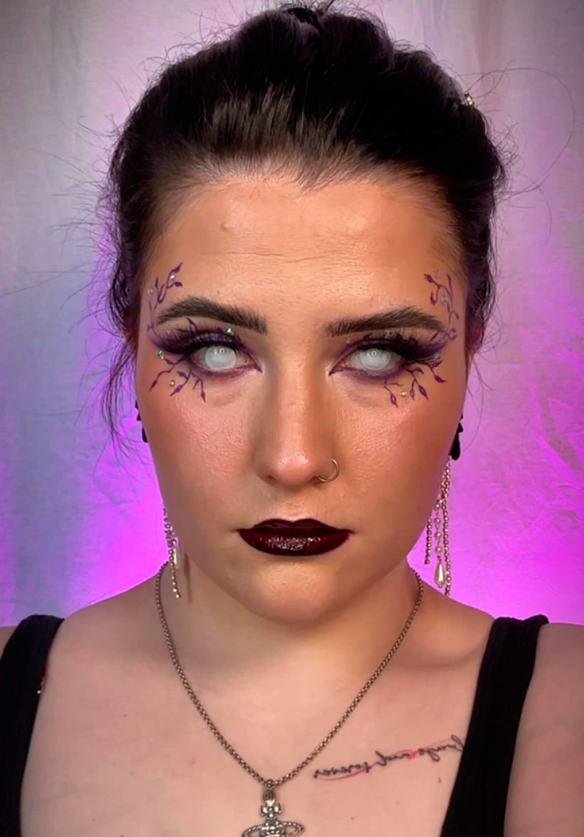@Makeupby_ESC