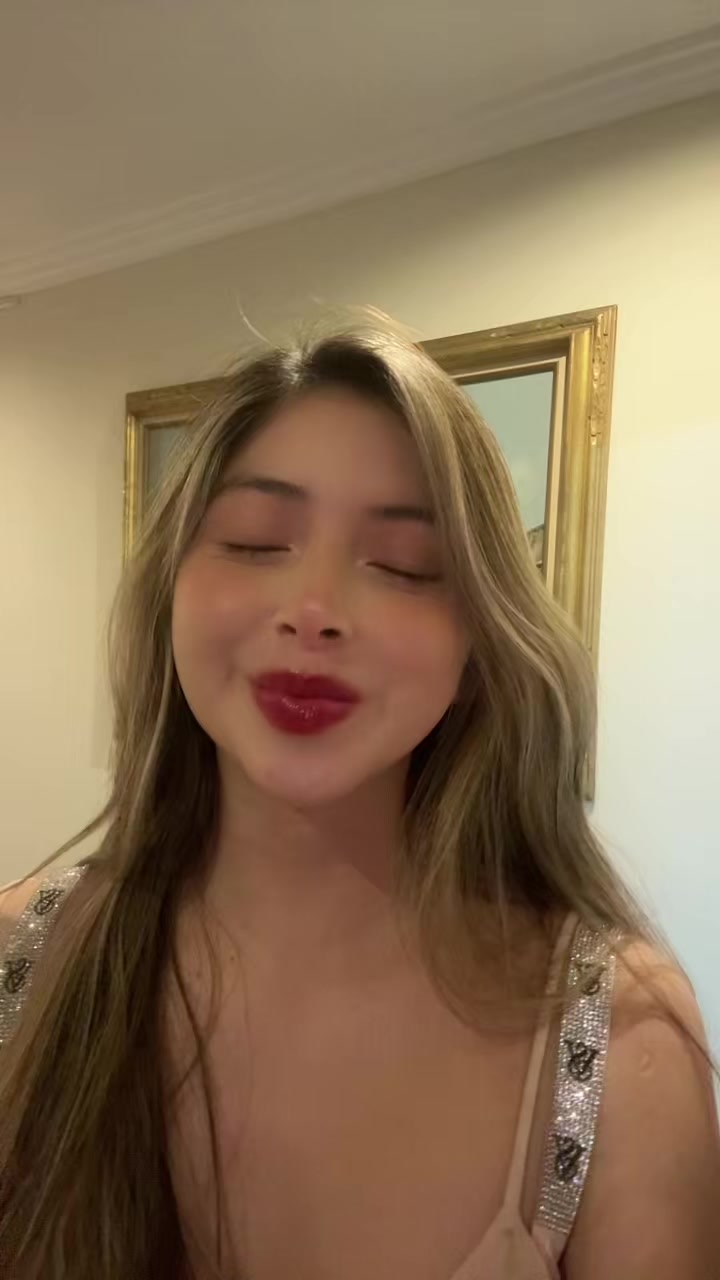 @Bella_1718