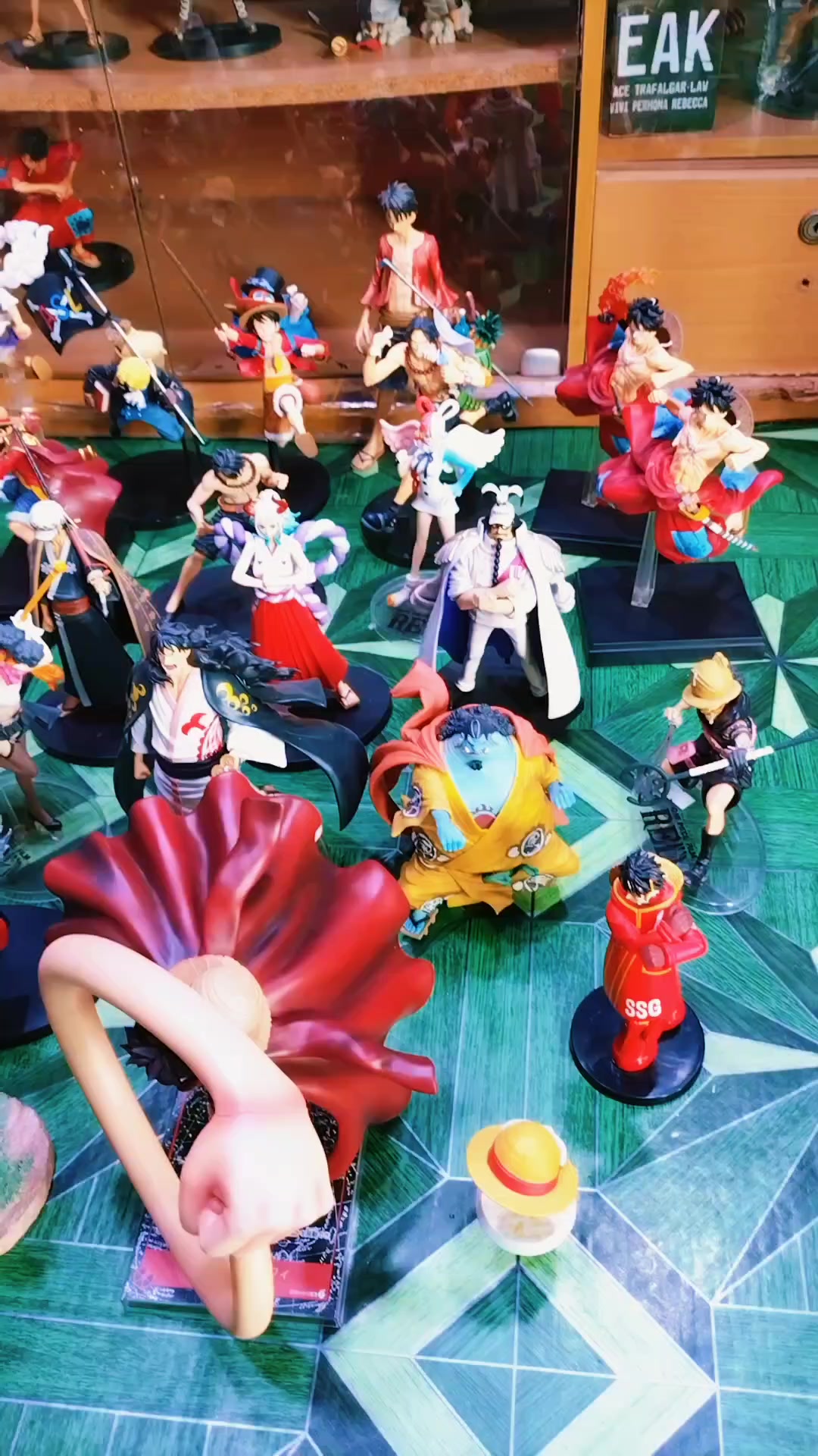 @Cherry🍒wan Yan🌪️figure shop