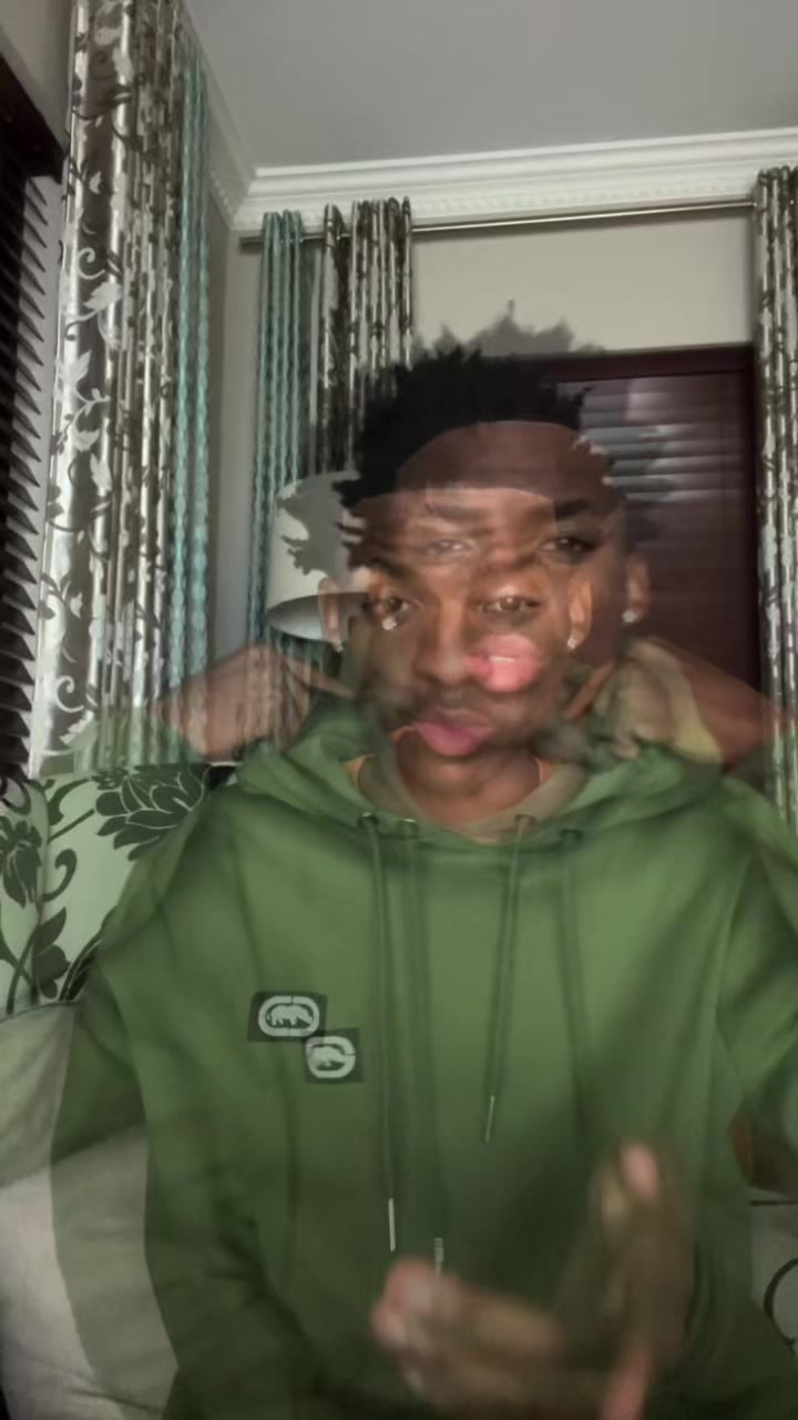 @Synn*
