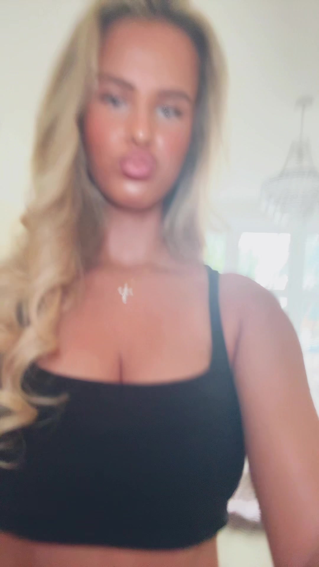 @𝐄𝐦𝐢🪽