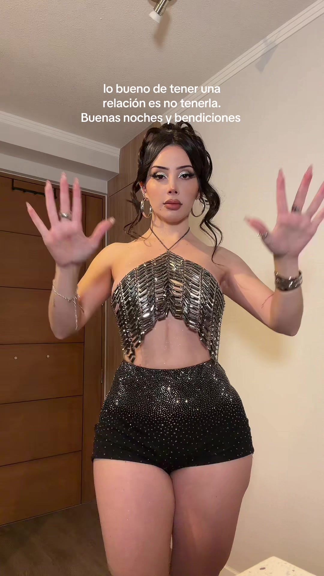 @vaimonroe
