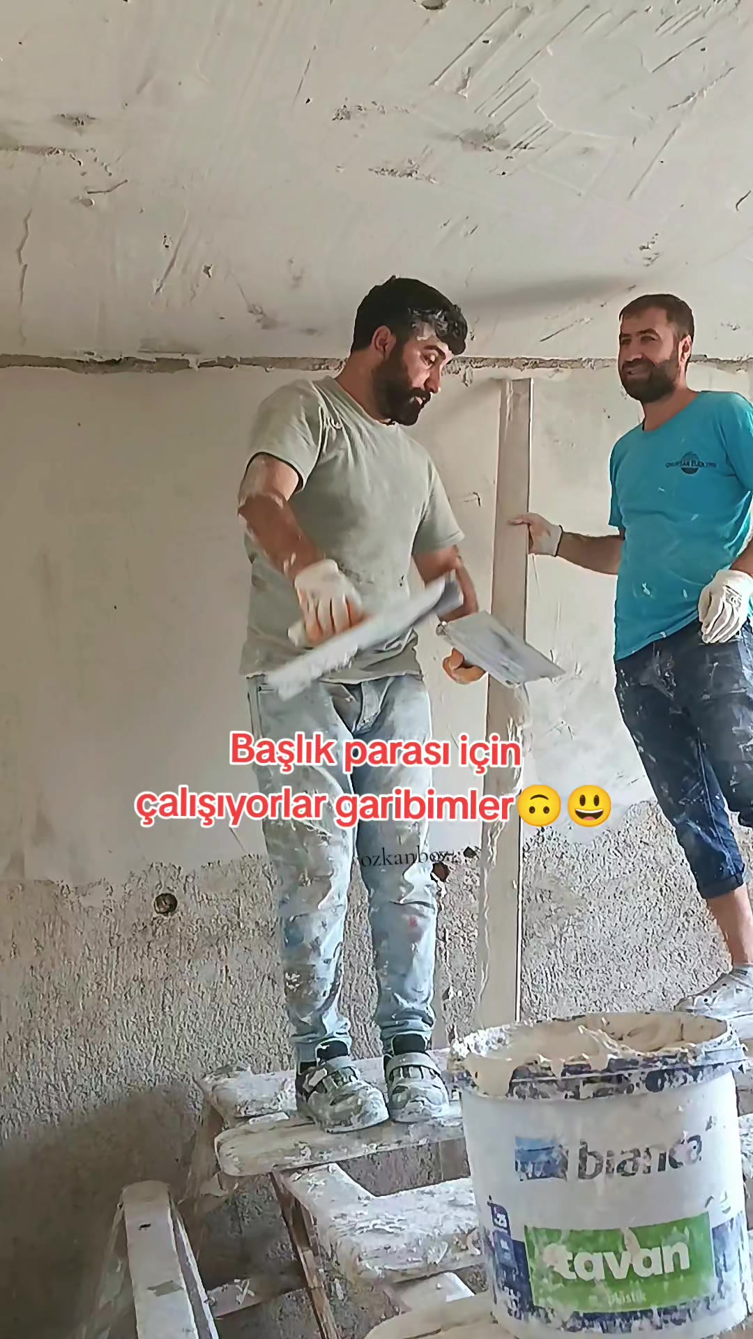 @&Ouml;zkan Boz☑️