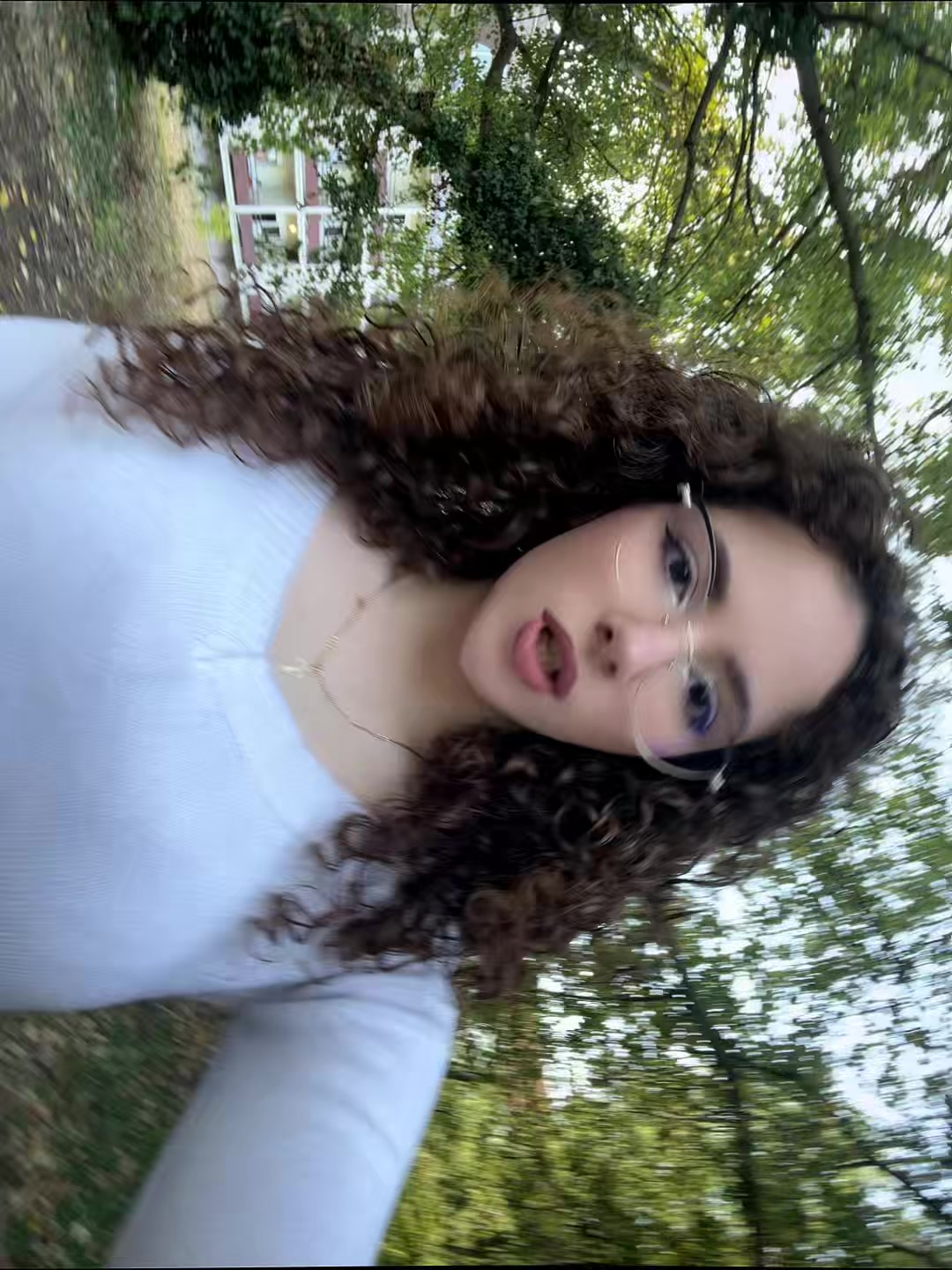 @🦊