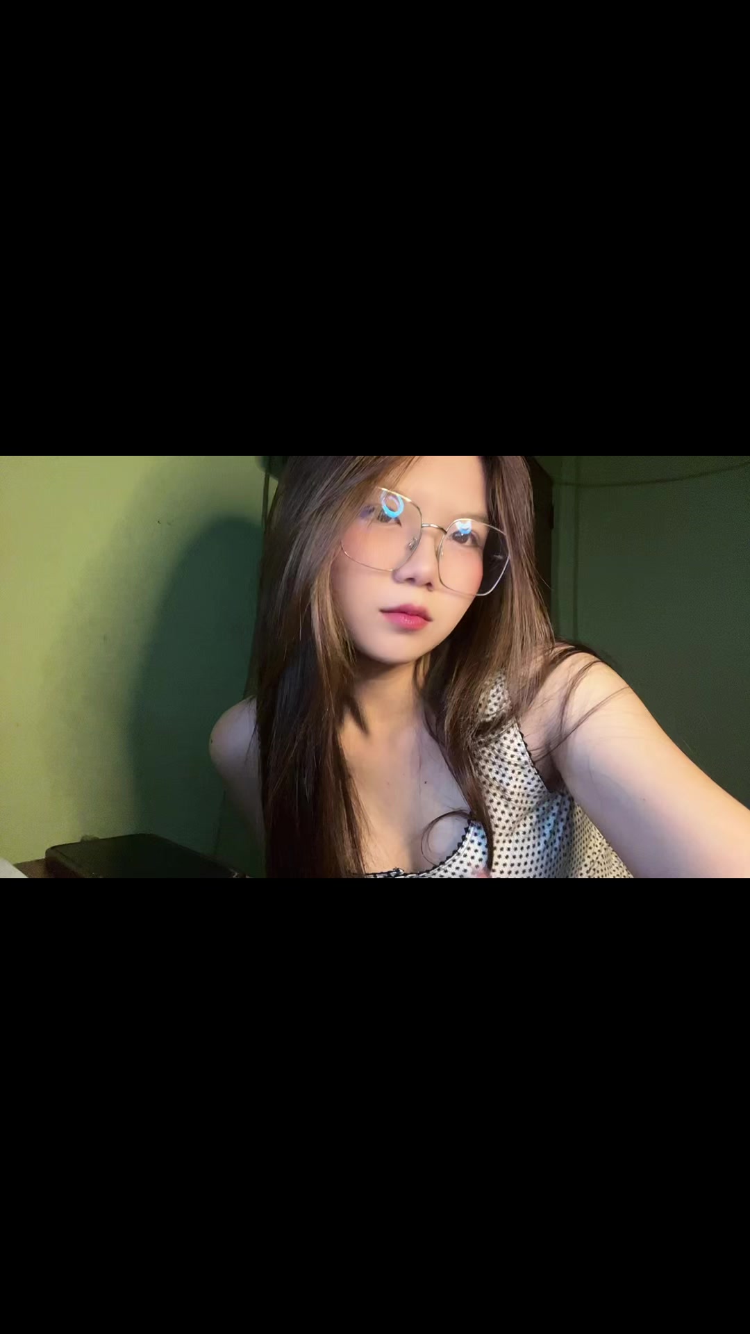 @ใบหม่อน