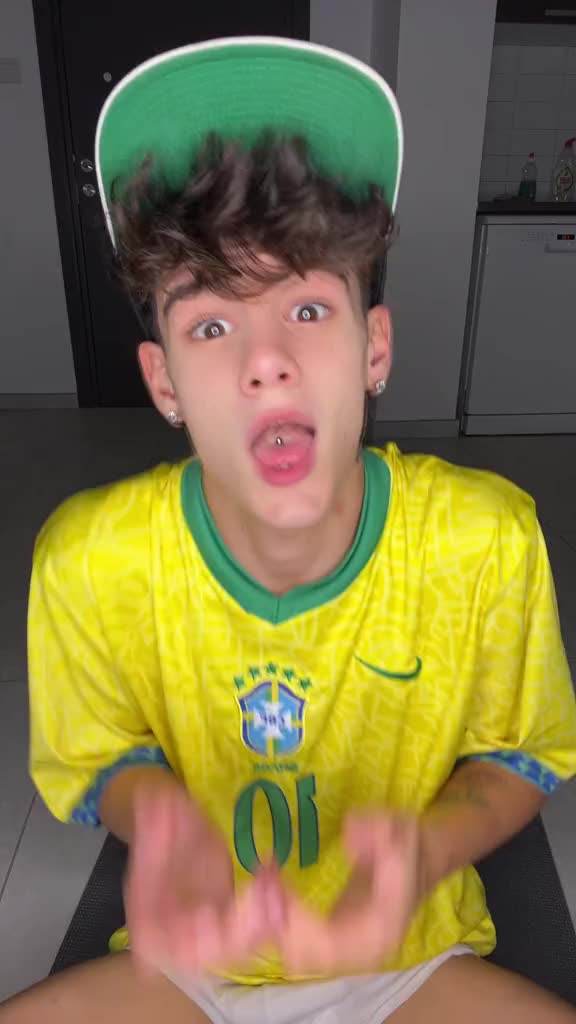 @Elias.Twinky18