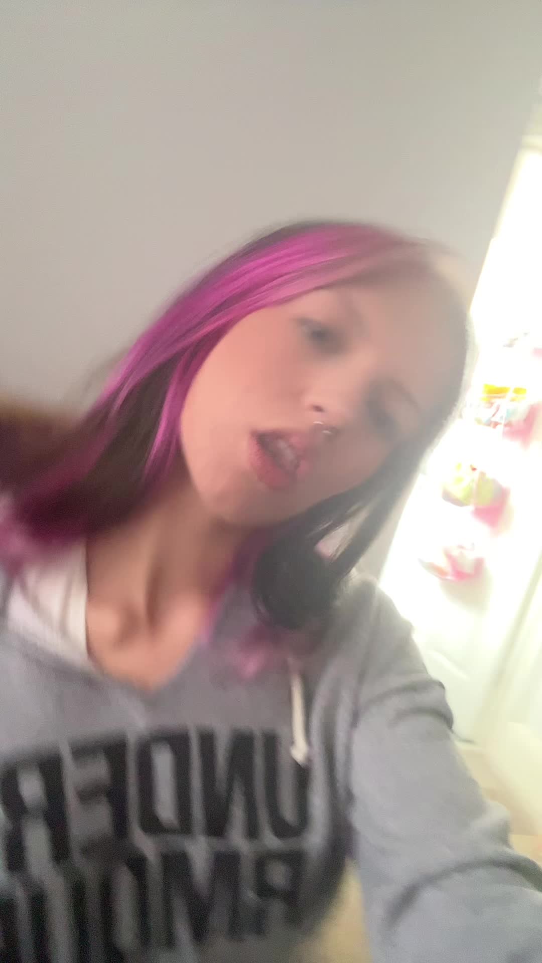 @️