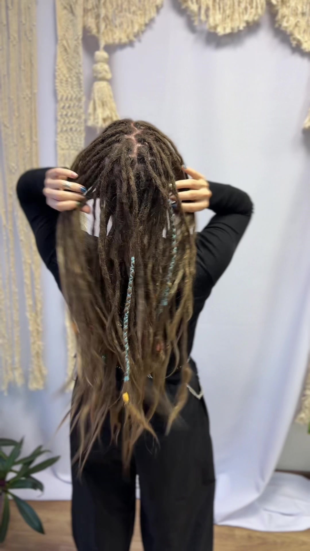 @Ylia_Dreadlocks